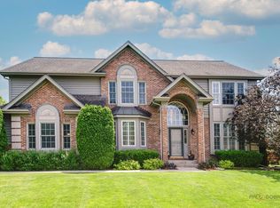 405 Kerry Ct, Prospect Heights, IL 60070