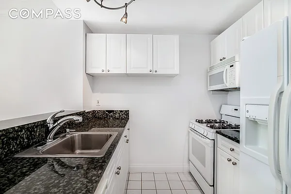 Sold by Compass | media 14