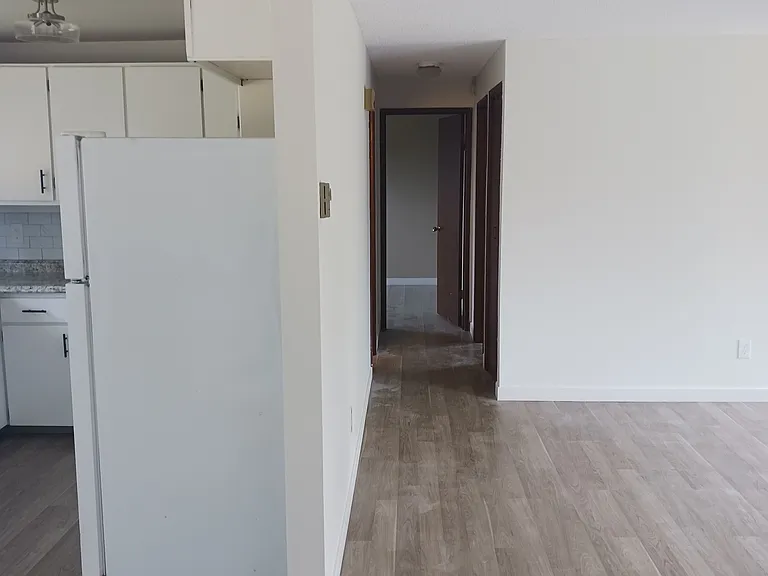 W Oak Ct — Photo 8