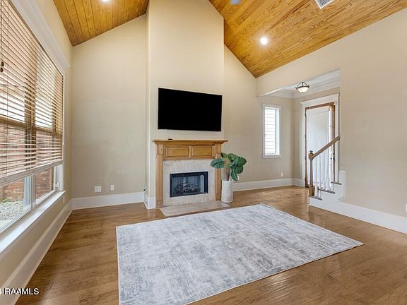 2nd image of 108 Ocean Cliff Ln