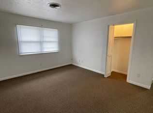 1117 Hawkinson Ave, Galesburg, IL 61401