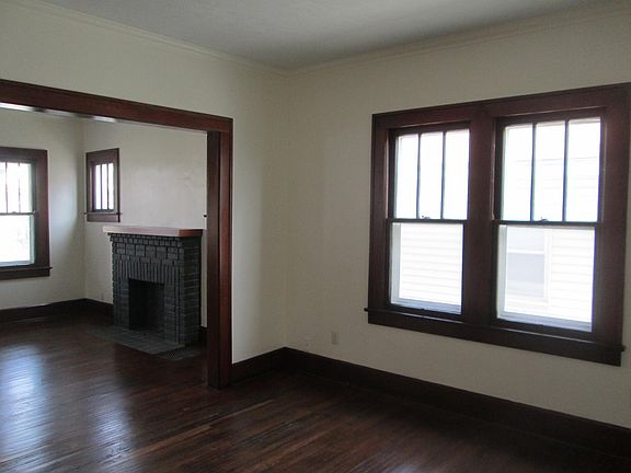 4th image of 430 Van Horn Ave