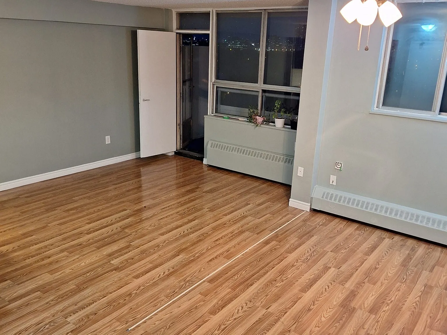 3 bed, $2,300 — Photo 3