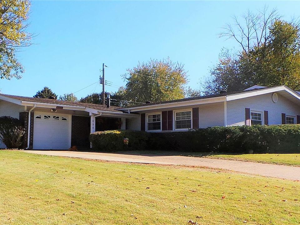 1st image of 690 Hargrove Ln