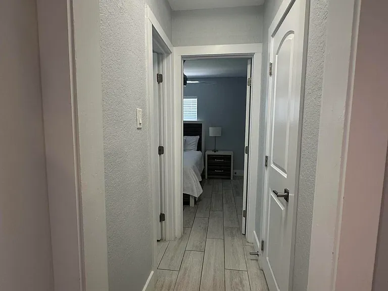 119 Sunrise Ave #A — Photo 8