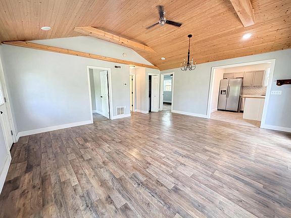 3rd image of 336 Bristow Rd