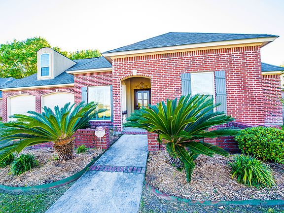 5th image of 106 Moss Creek Dr