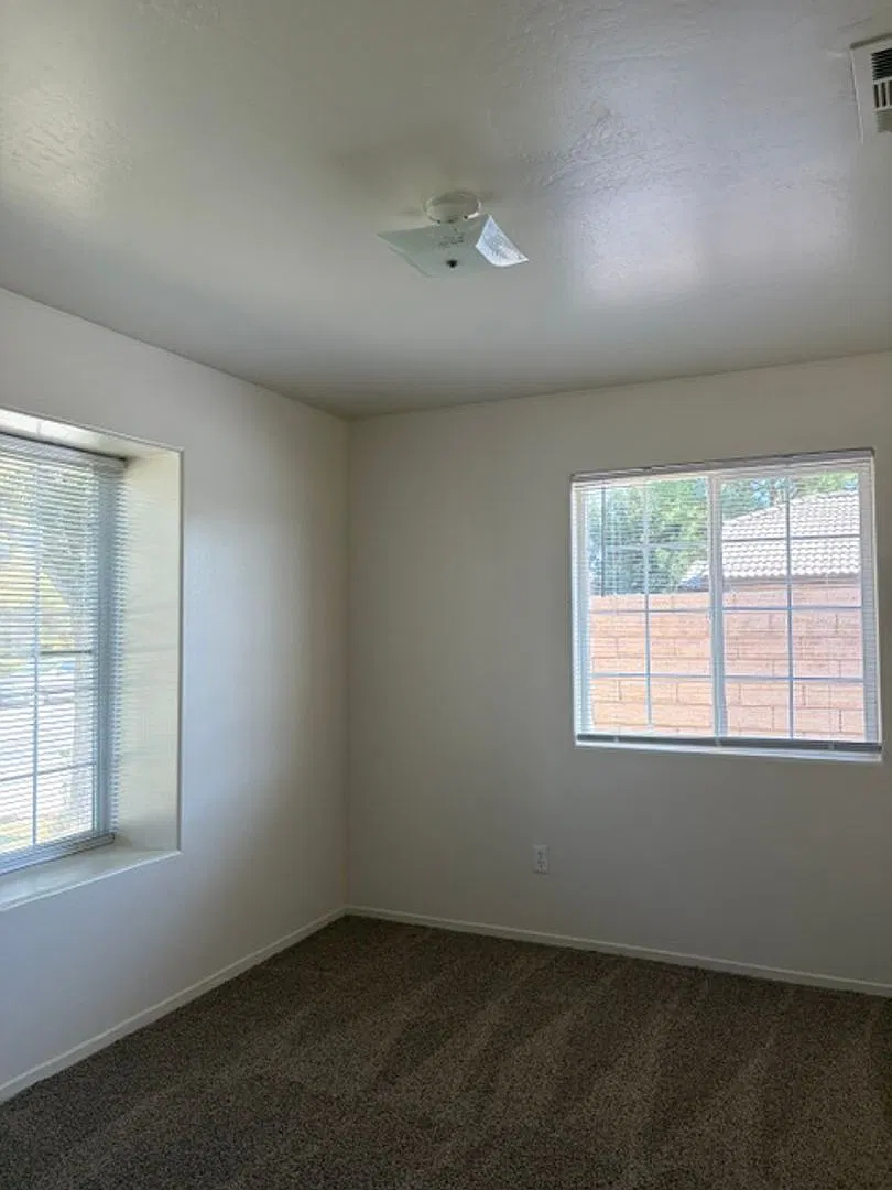 8127 Whitewater Dr. #1 - Apartment — Photo 3