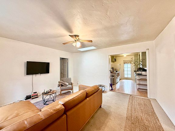 5th image of 415 Old Mc Cloud Rd