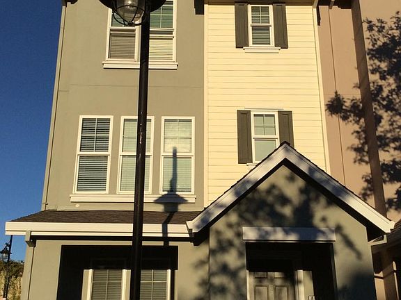 Corner town home with lots of Windows and natural light