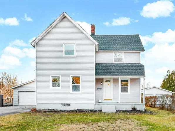 778 E 4th St, Galesburg, IL 61401