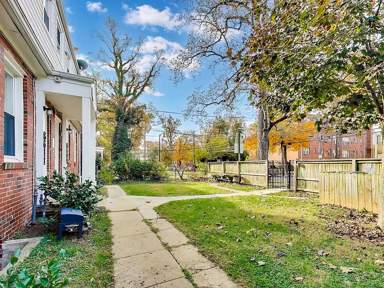 8505 Flower Ave — Photo 18