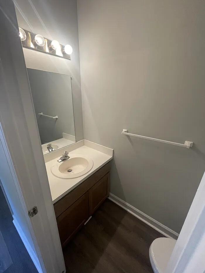 2 bed, 2.5 bath, 1250 sqft, $1,475 — Photo 4