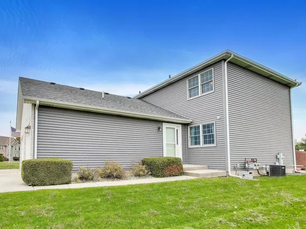 912 Whitetail Ln, Sandwich, IL 60548