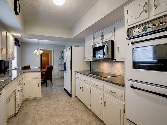 2nd image of 9545 Brentgate Dr