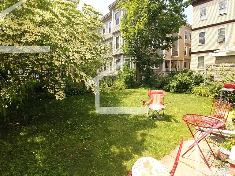 77 Fairbanks St #3 — Photo 19