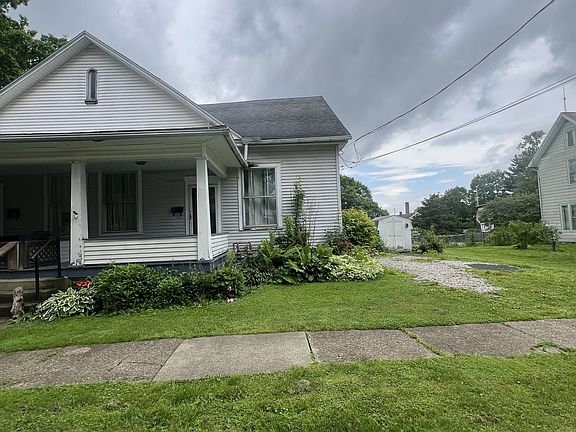 5th image of 303 N Wood St #1/2