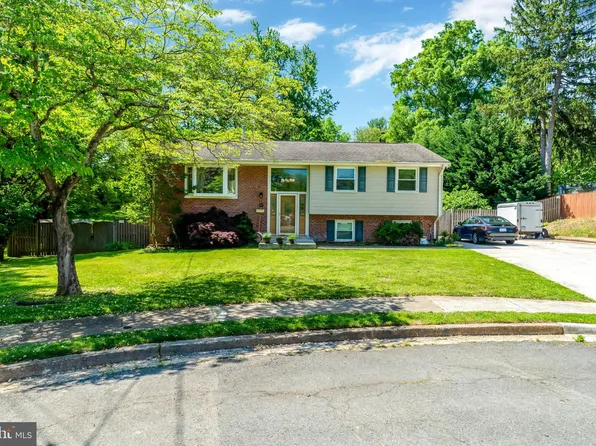 412 Upham Pl NW, Vienna, VA 22180