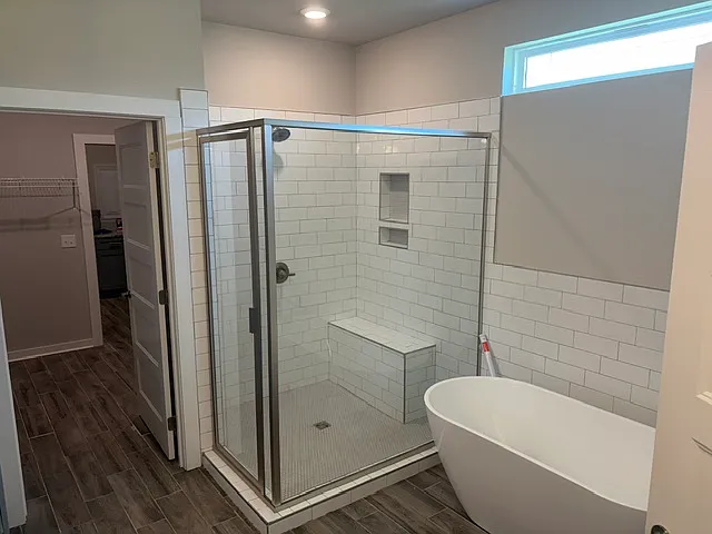 304 Henderson St — Photo 12