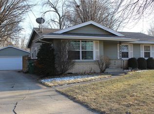 5550 NW 66th Ave, Johnston, IA 50131