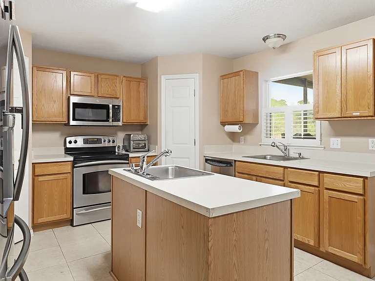 1609 Corner Meadow Cir — Photo 11