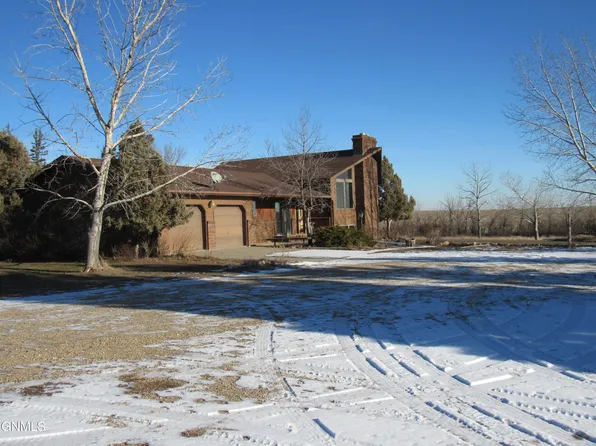 400 1st Ave E, Westby, MT 59275