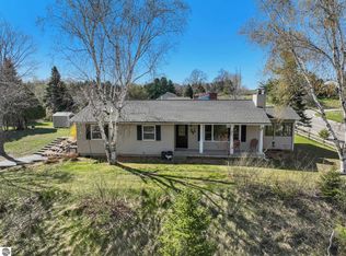 3762 Pleasant Ridge Dr, Williamsburg, MI 49690