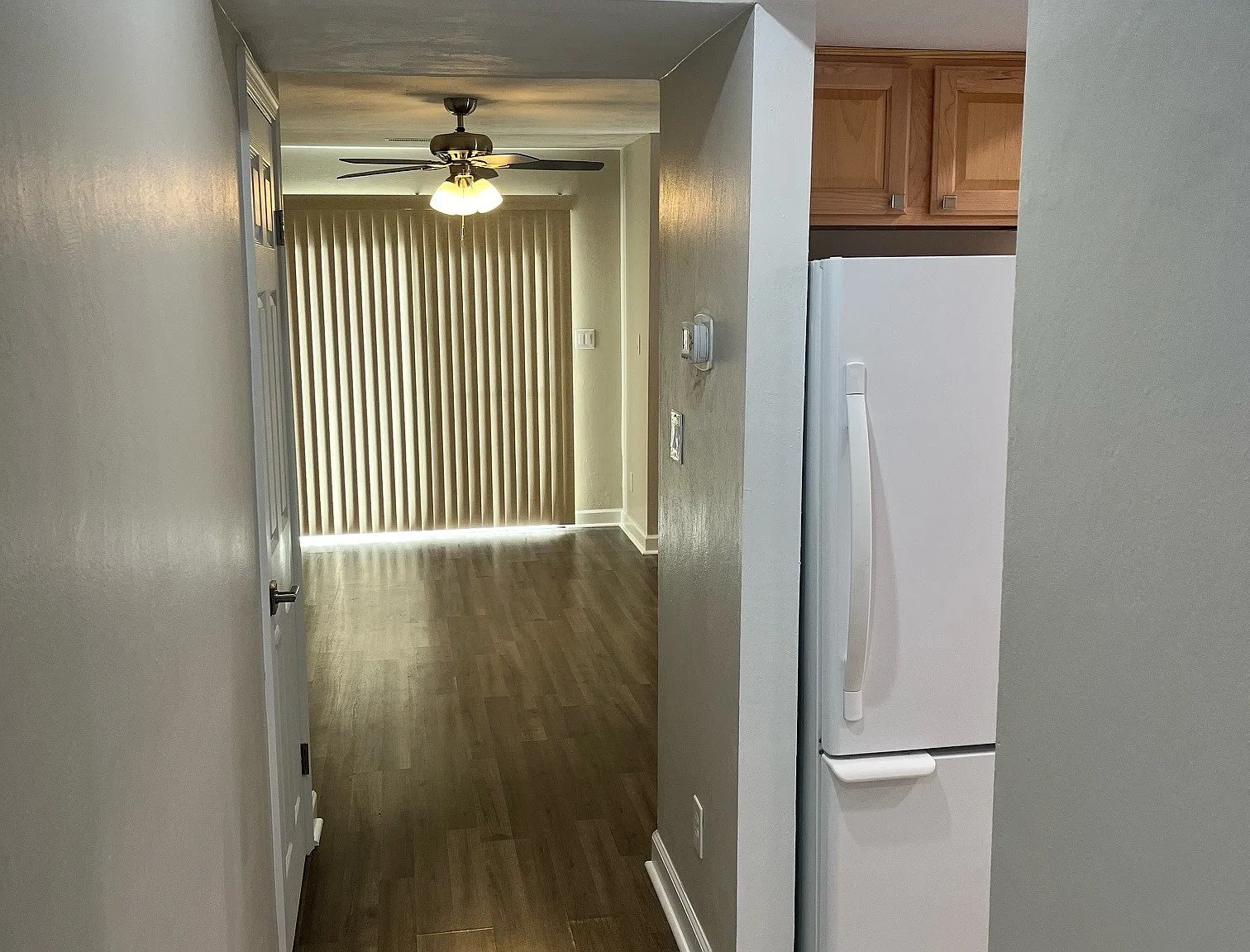 3 bed, 1.5 bath, 1130 sqft, $2,100 — Photo 4