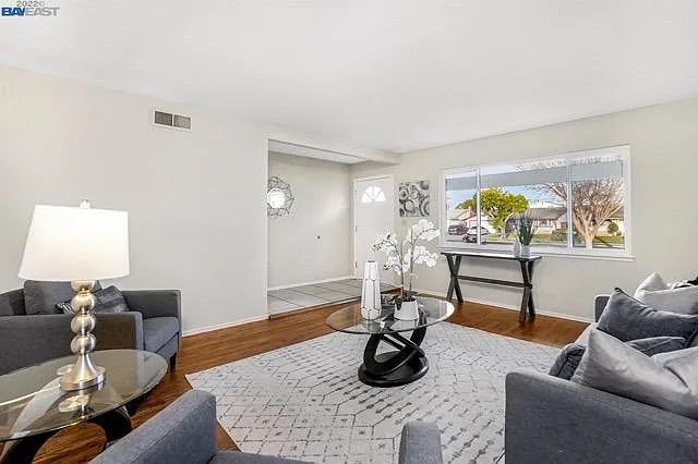 25557 Calaroga Ave — Photo 10