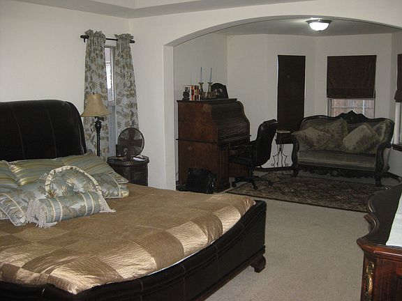 Master Bedroom and Sitting Area