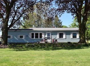 1520 Ayrault Rd, Fairport, NY 14450