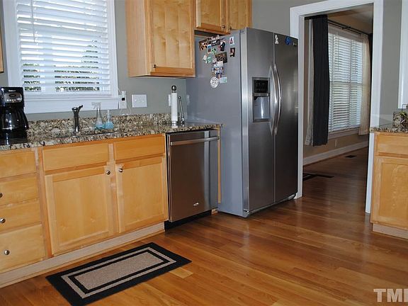4th image of 219 Bluefield Rd