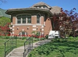 1210 Edmer Ave, Oak Park, IL 60302