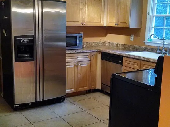 4638 Spring Ridge Dr, Flowery Branch, GA 30542