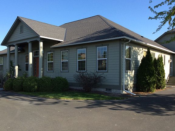 2nd image of 2560 Wainwright Pl
