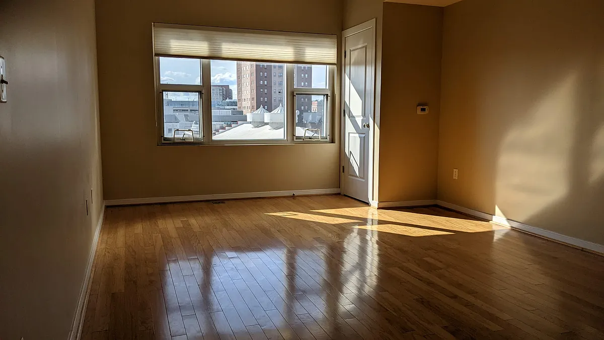 Building Photo - 20 Livingston Ave #1