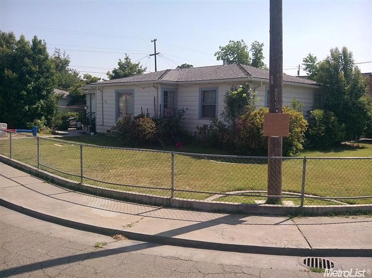 1st image of 1933 Hiawatha Ave