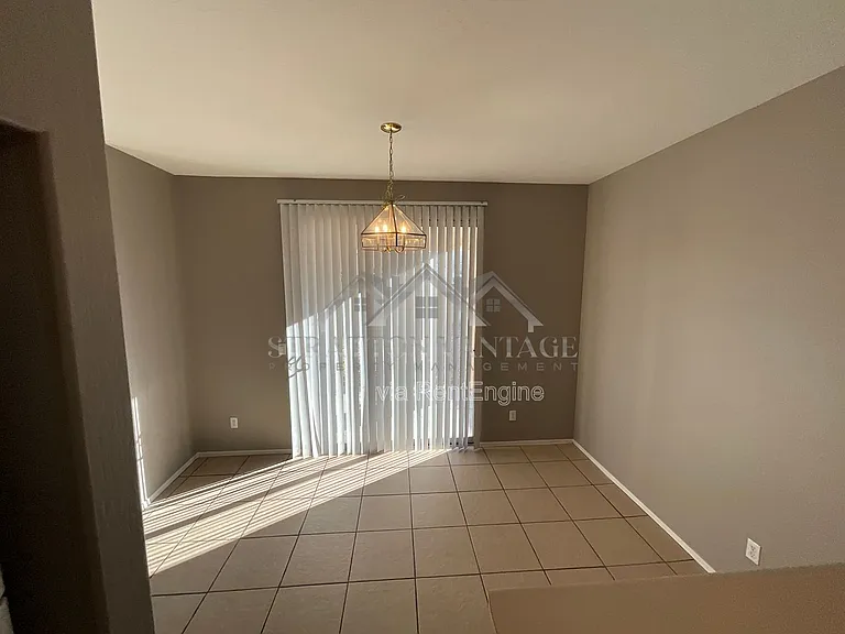 11381 W Yuma St — Photo 9