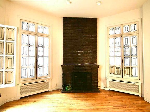 2nd image of 312 W 73rd St APT 1C