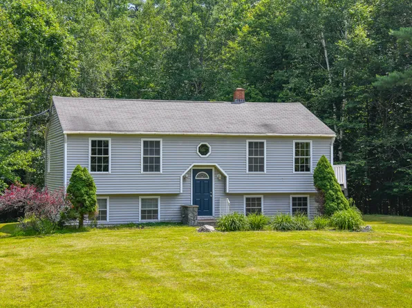 101 Kansas Road, Naples, ME 04055