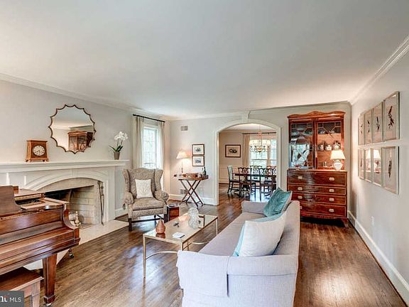5th image of 1111 Laurelwood Dr