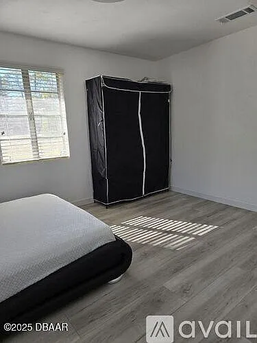 110 Ponce De Leon Blvd #BDRM5 — Photo 4