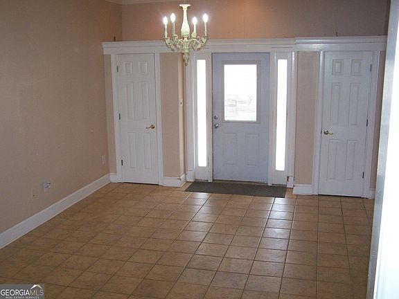 5th image of 1844 Peeksville Rd