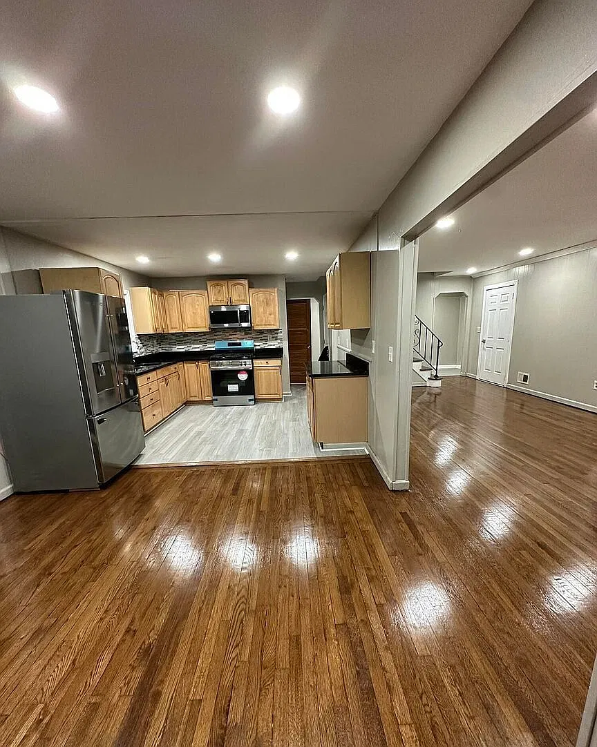 4 bed, 1700 sqft, $3,300 — Photo 4