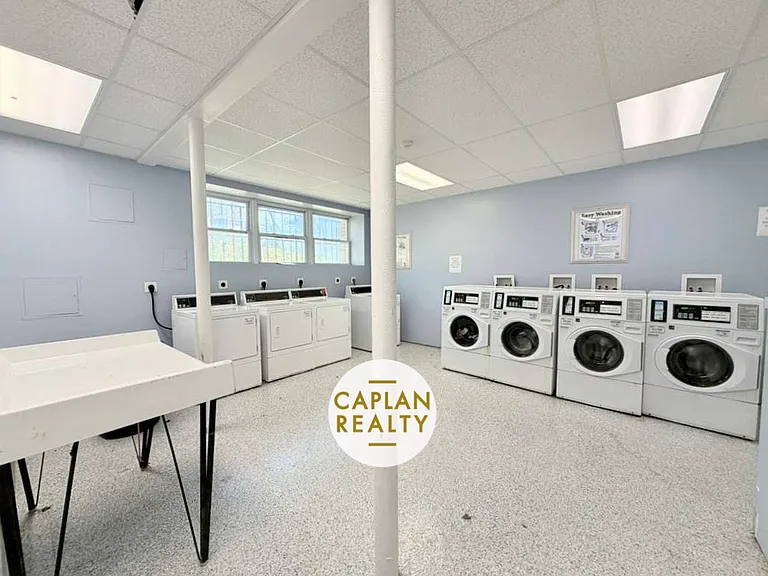 460 Whalley Ave #302 — Photo 11