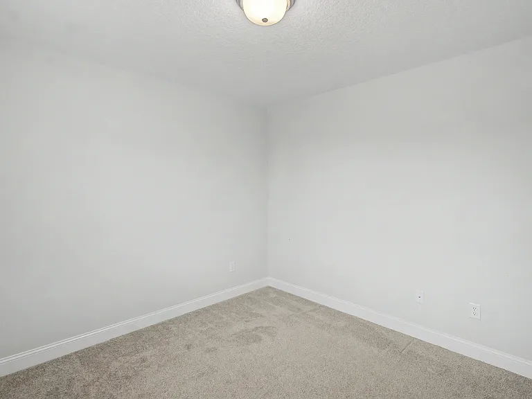 173 McClelland Loop NE — Photo 27