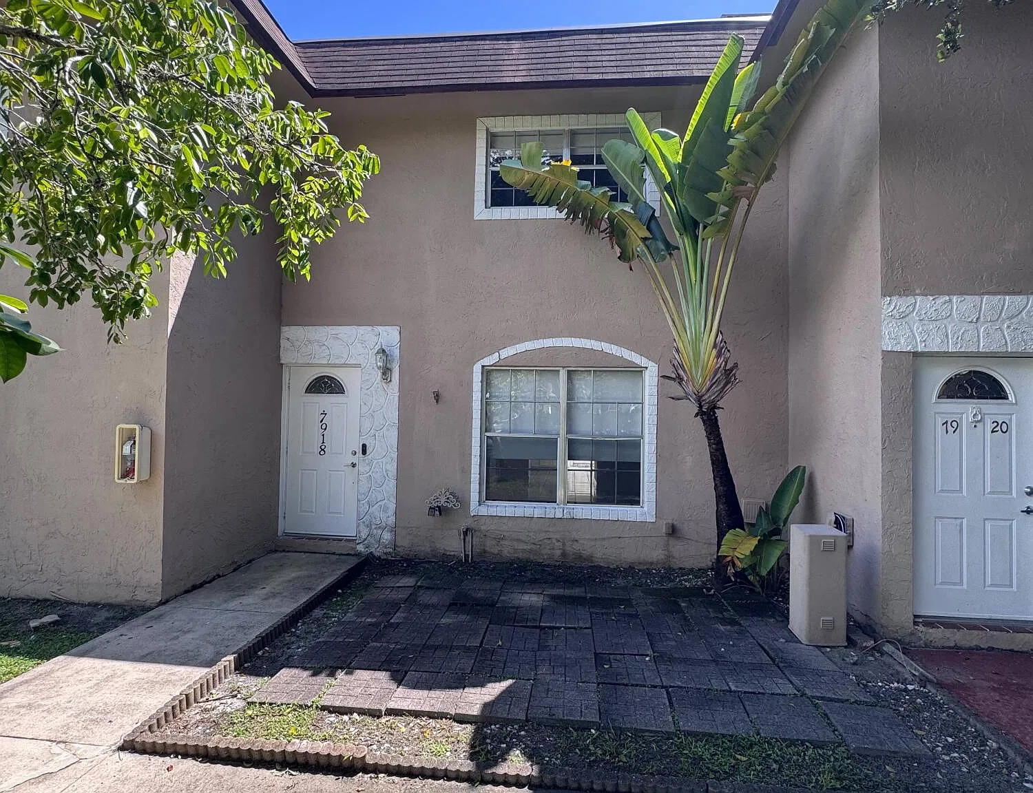 2 bed, 2.0 bath, 1108 sqft, $2,290 — Photo 1