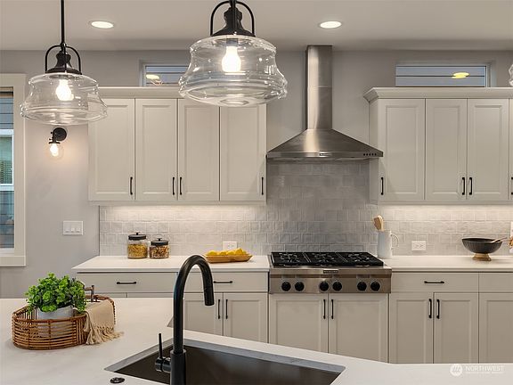 5th image of 13729 NE 133rd Street