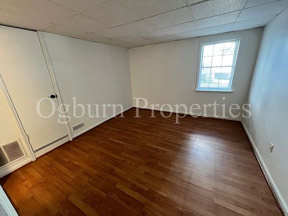 2nd image of 1330 W 1st St APT C