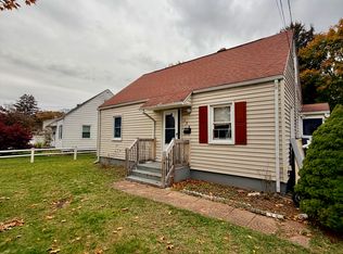 134 W Side Dr, New Haven, CT 06514